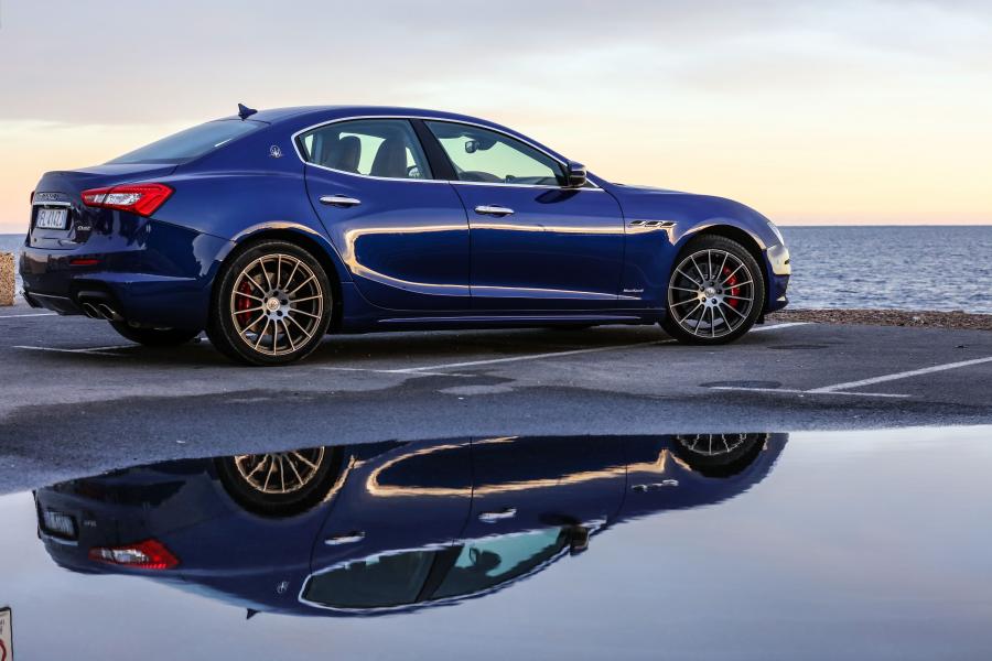  Maserati Ghibli S GranSport 2017 года  (фото 13 из 40)